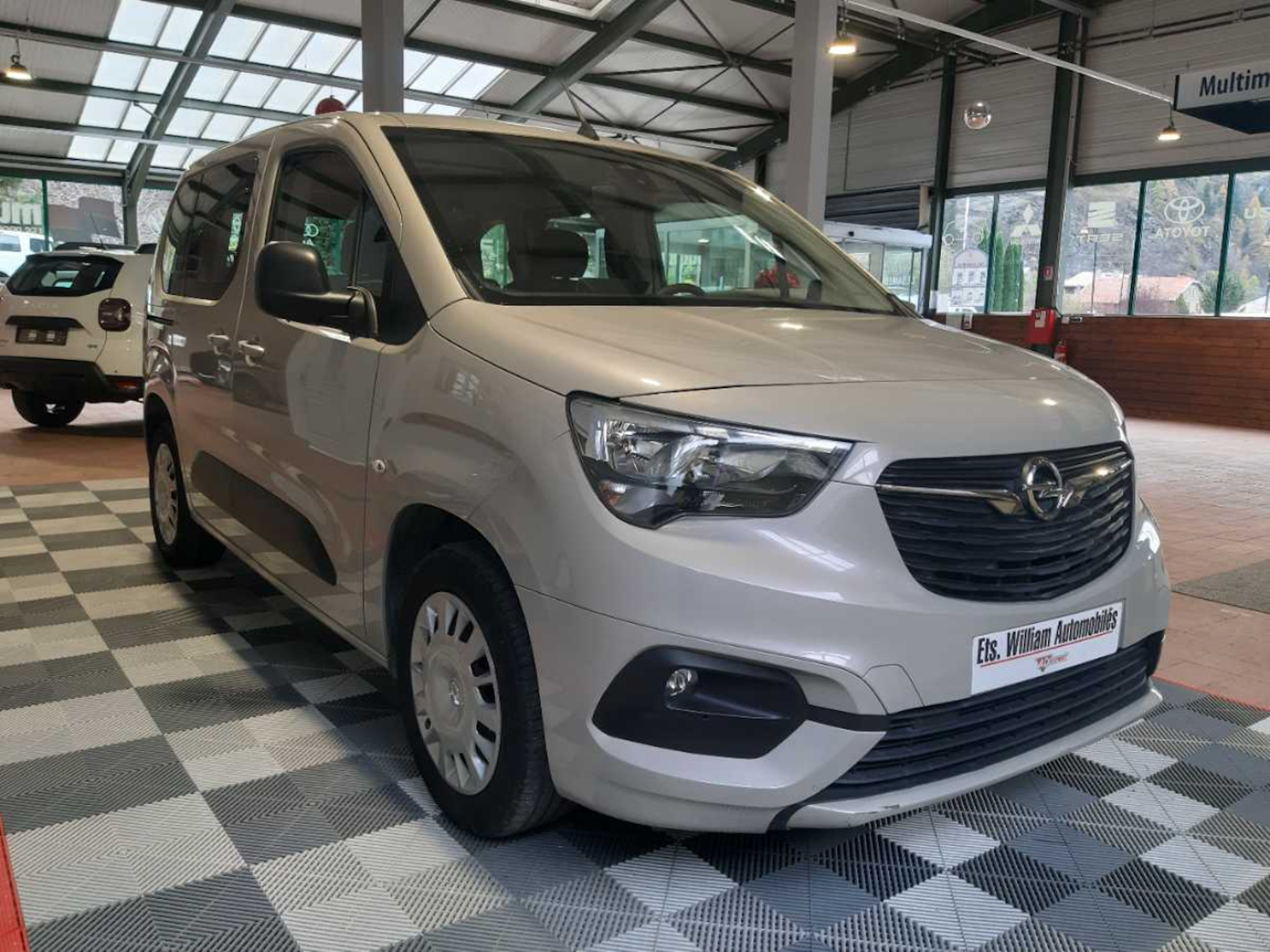 Opel Combo Life L1H1 1.5 Diesel 100 ch Start/Stop Edition occasion