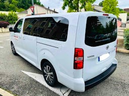 Toyota Proace  2.0 140 D-4D DYNAMIC CONNECT 9 PL occasion - Photo 4