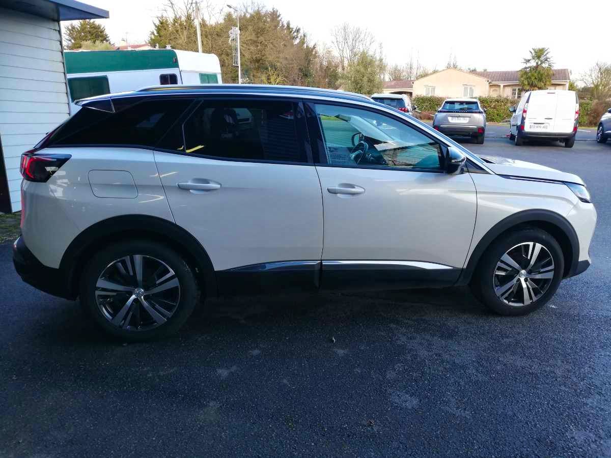 Peugeot 3008  1.5 BLUEHDI 130 ALLURE PACK EAT8 occasion - Photo 4