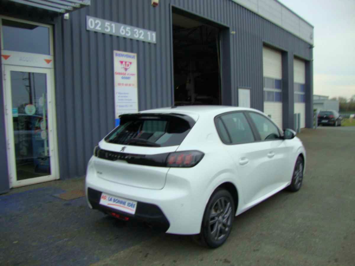 Peugeot 208  ACTIVE PACK PURETECH 110CV EAT8 occasion - Photo 4