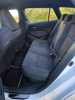 Toyota Corolla DYNAMIC BUSINESS 122h TS Touring Sports occasion - Photo 4