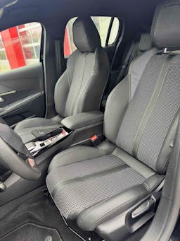 Peugeot 208  PureTech 130 S&S EAT8 GT occasion - Photo 11