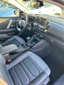 Citroën C4 1.5 BLUEHDI 110 SHINE occasion - Photo 4