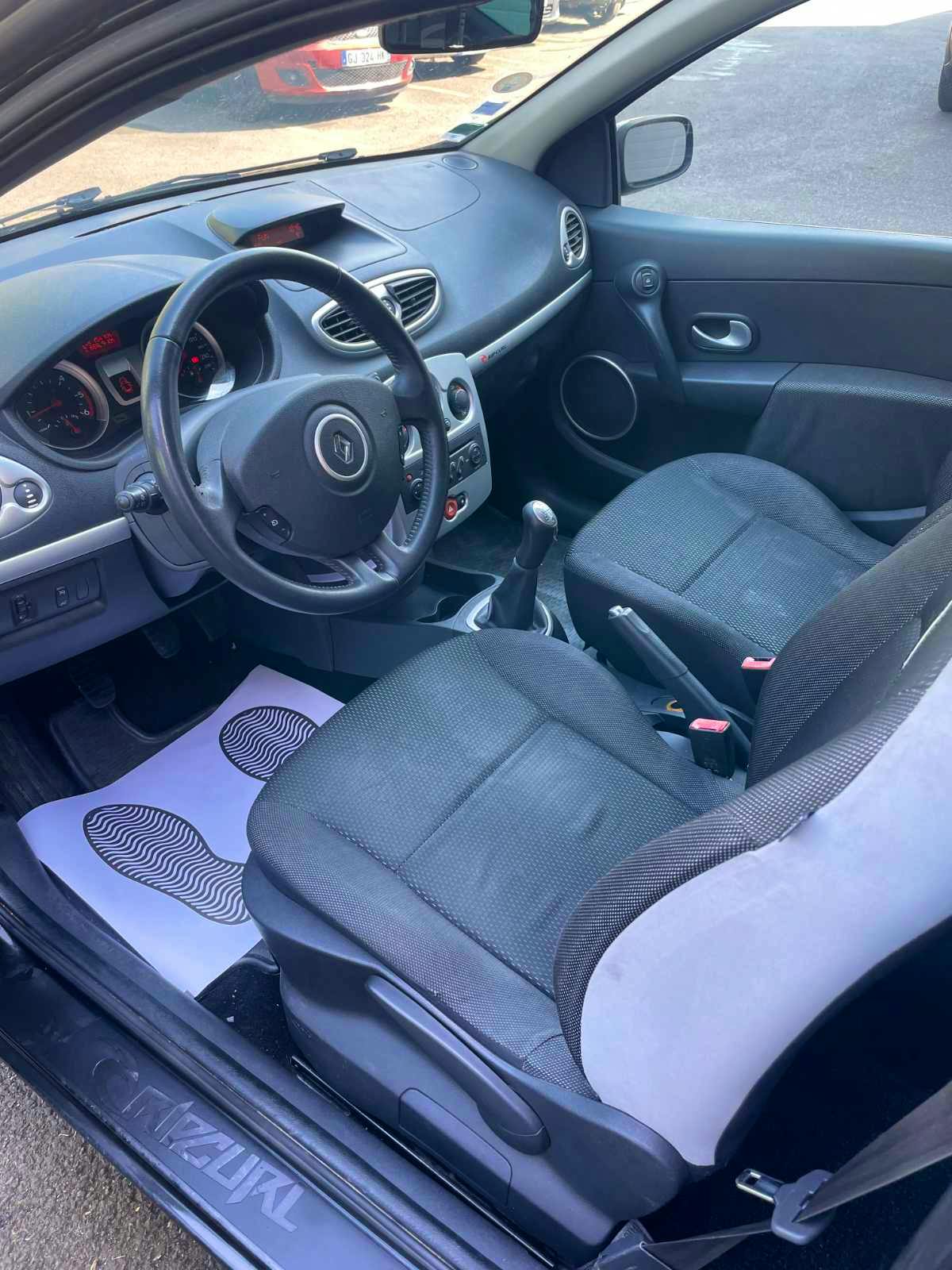 Renault Clio  1.5 dci occasion - Photo 3