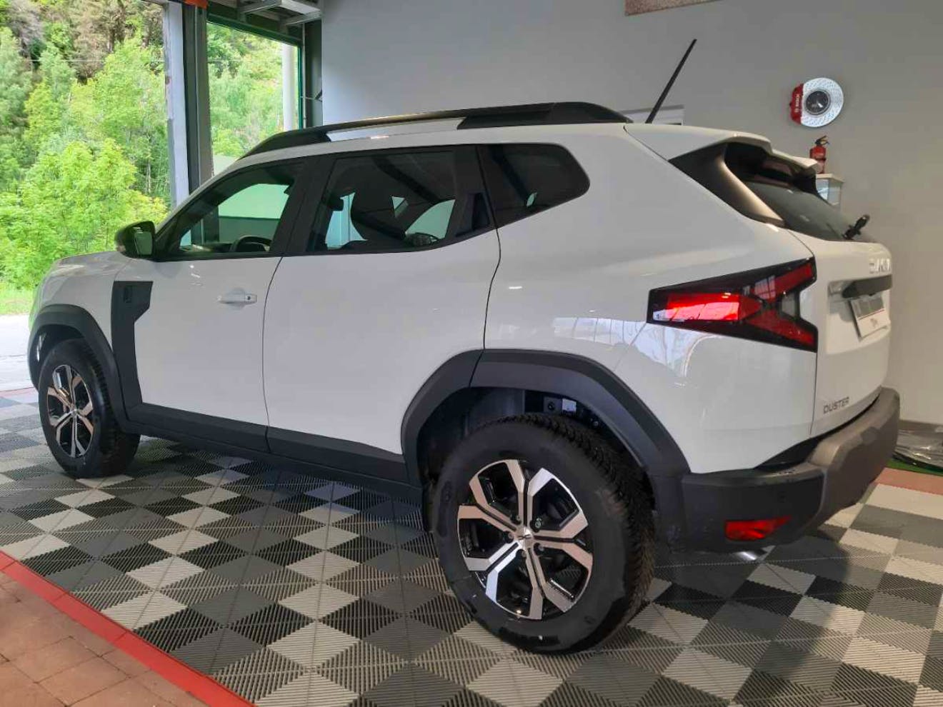Dacia Duster  TCe 130 4x4 Expression occasion - Photo 4