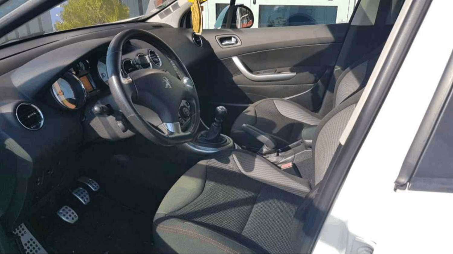 Peugeot 308  1.6 HDI 112 SPORTIUM occasion - Photo 9