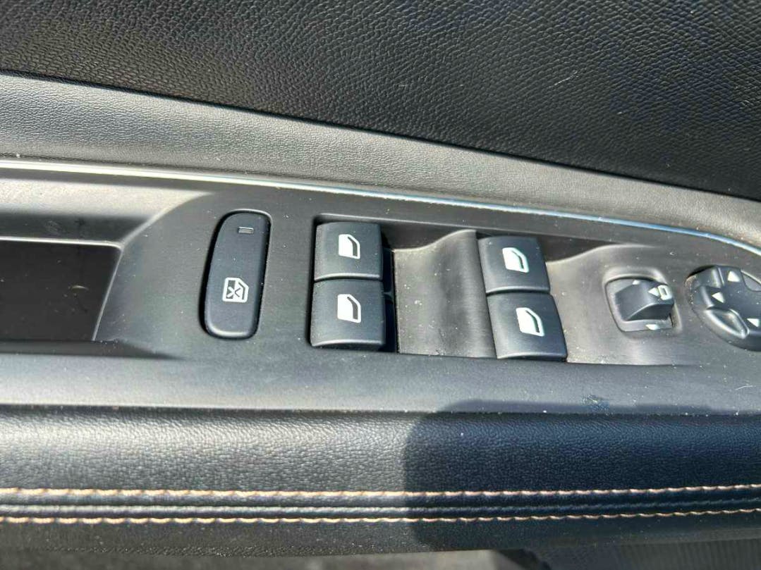 Peugeot 3008  1.5 BHDI occasion - Photo 6