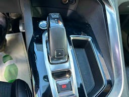 Peugeot 3008  1.5 BHDI occasion - Photo 9