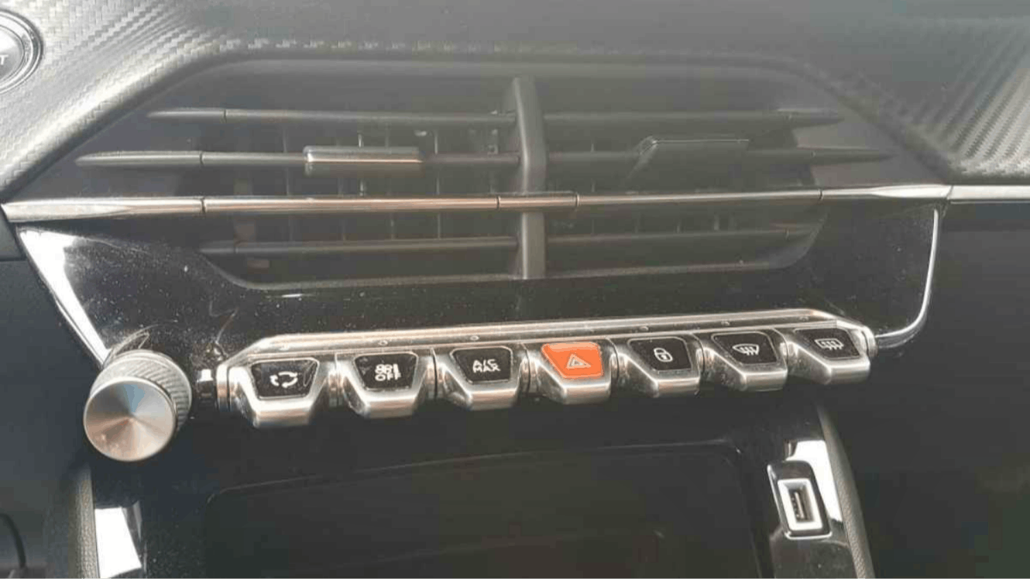 Peugeot 208  1.5 HDI 100 CV occasion - Photo 7