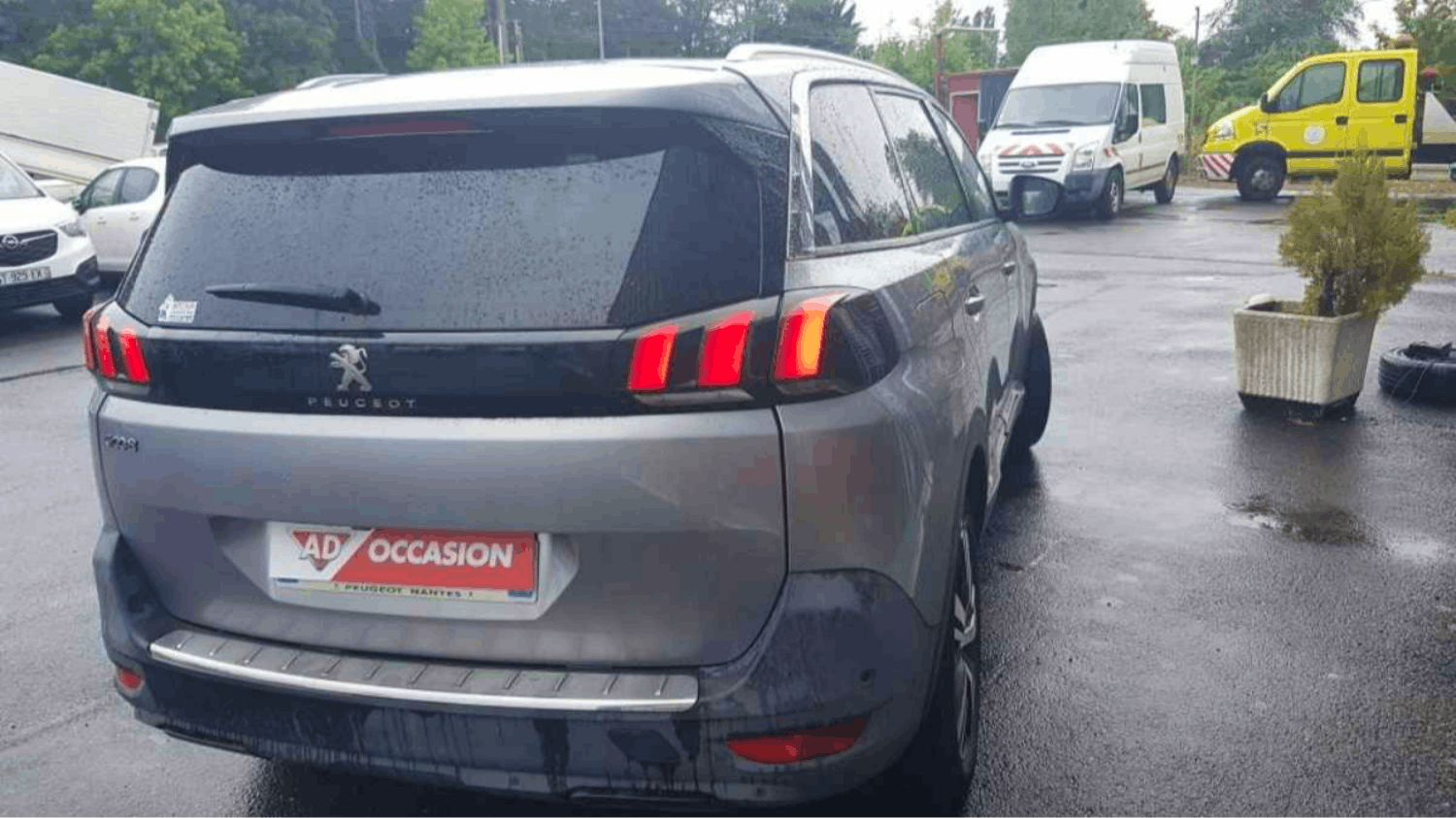 Peugeot 5008  1.5 HDI 130 ALLURE BUSINESS EAT8 occasion - Photo 5