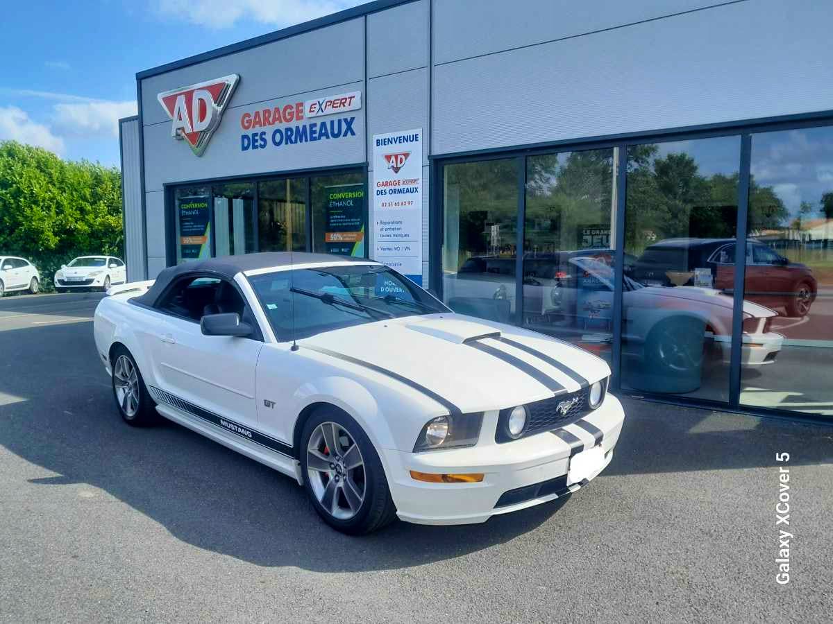 Ford Mustang  mustang 5 cabriolet gt v8 305 cv occasion - Photo 2