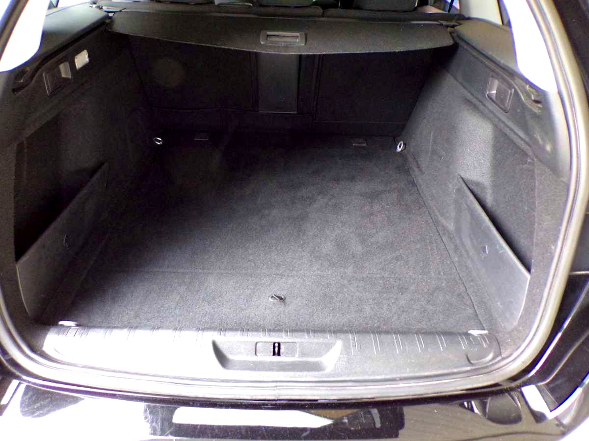 Peugeot 308 SW  1.5 BlueHDI 130ch S&S ALLURE bUSINESS EAT8-7cv occasion - Photo 17