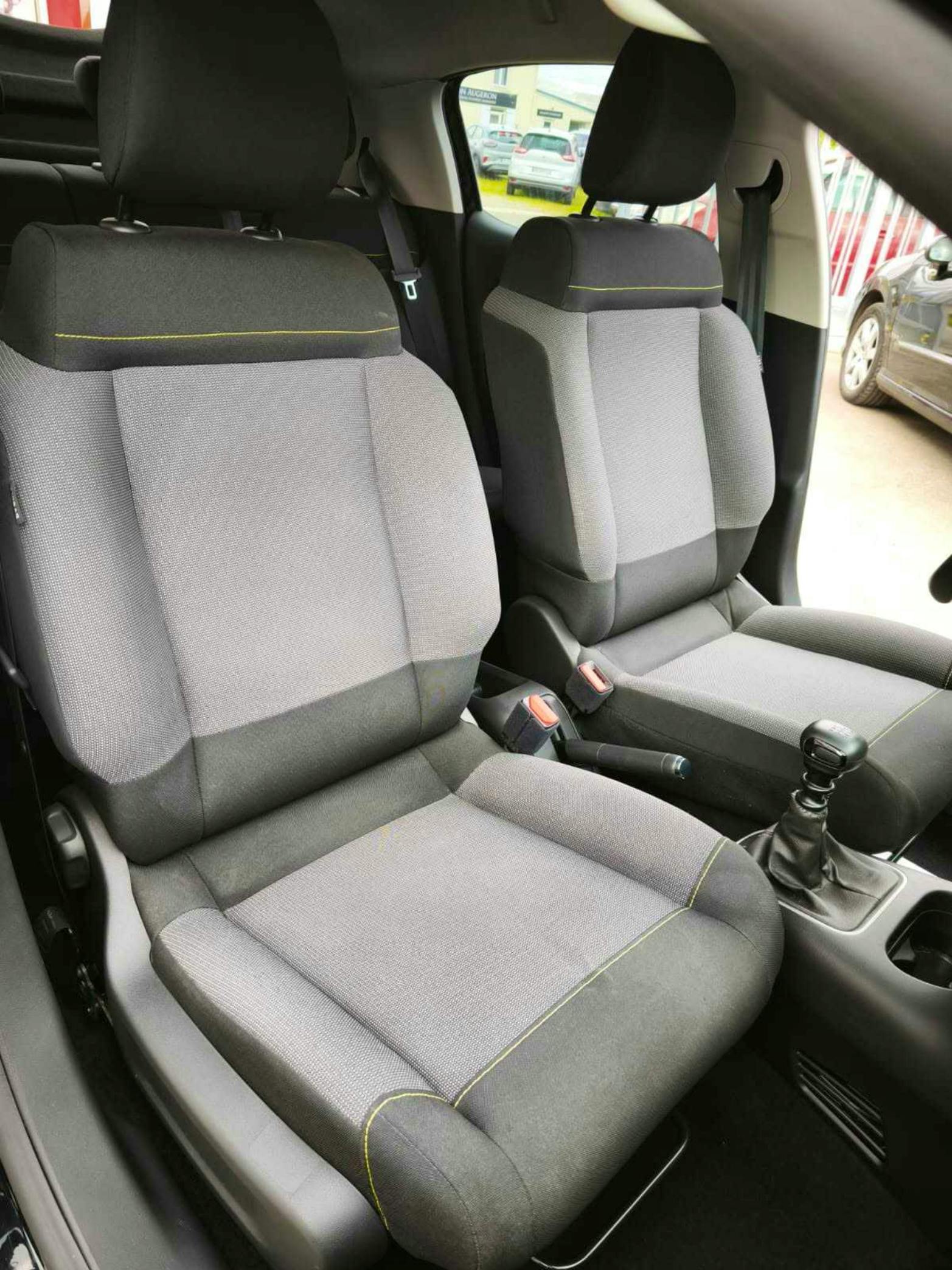 Citroën C3  1.5 BLUEHDI 100 S&S - SHINE occasion - Photo 11