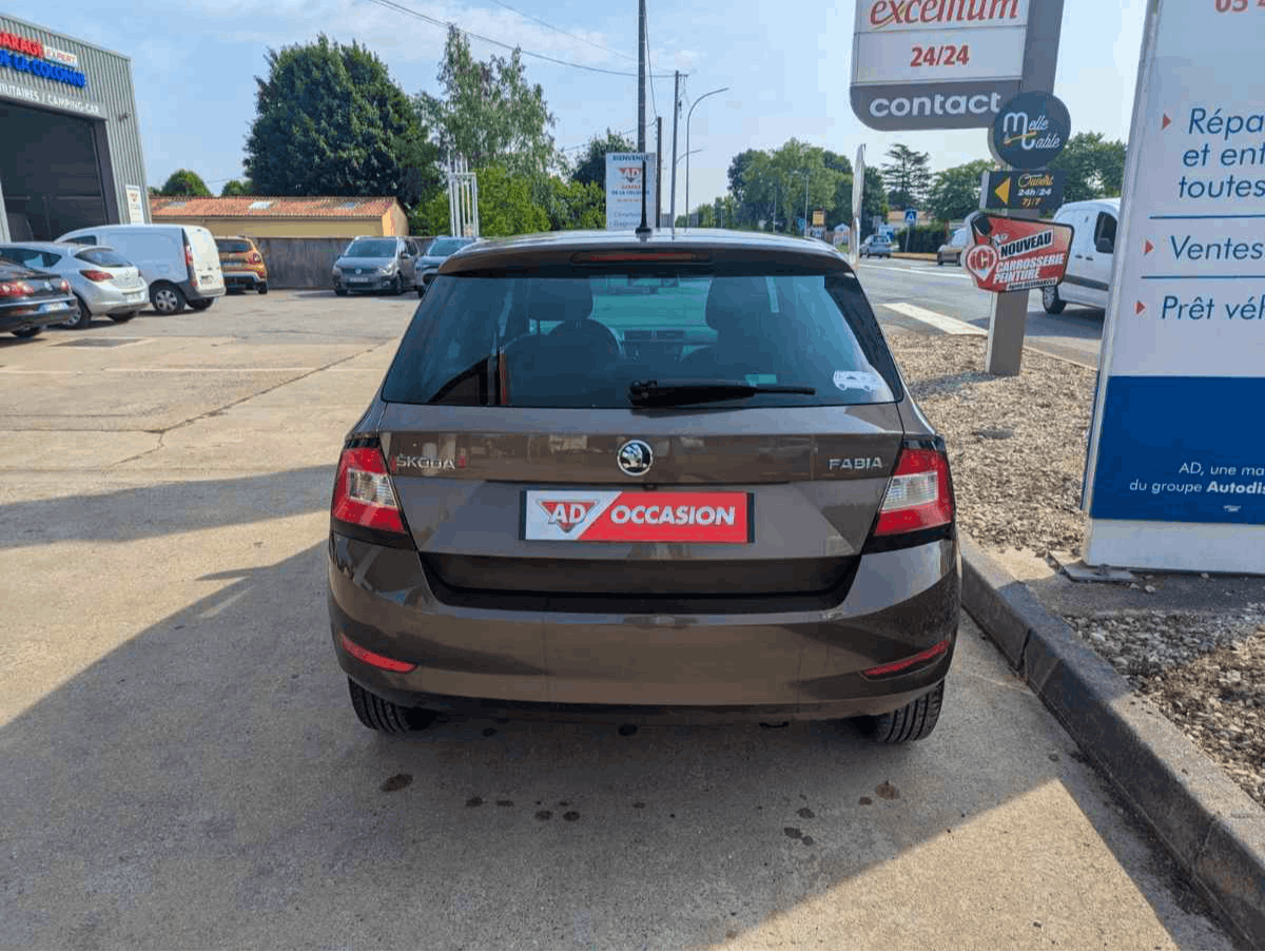 Skoda Fabia  1.0 ESS 95CH BUSINESS occasion - Photo 5