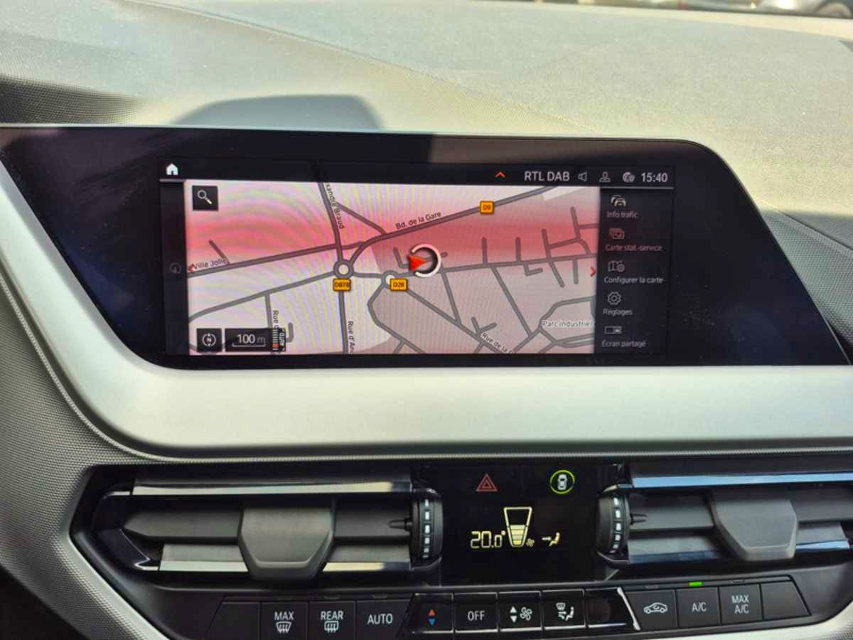 BMW Série 1  SERIE 1 118DA 150 CH BUSINESS DESIGN occasion - Photo 7