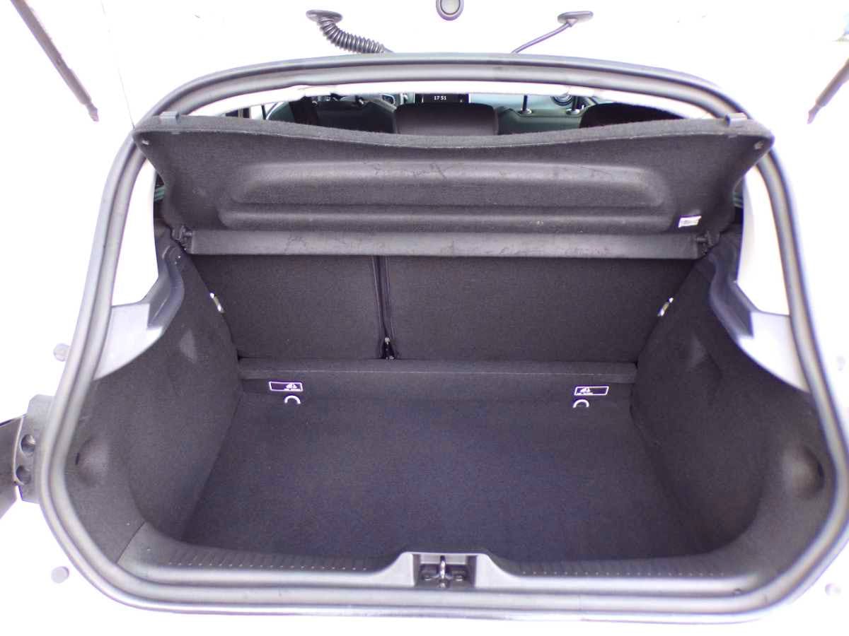 Renault Clio  1.5 DCI 75 CH GPS -5 PLACES occasion - Photo 5