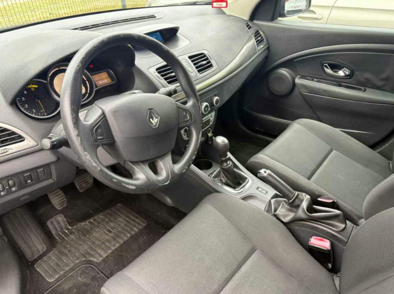 Renault Mégane  Life 1.5 DCI 95 occasion - Photo 6