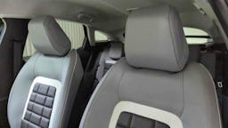 Citroën C4 Hybrid 136 e-DCS6 Max occasion - Photo 5