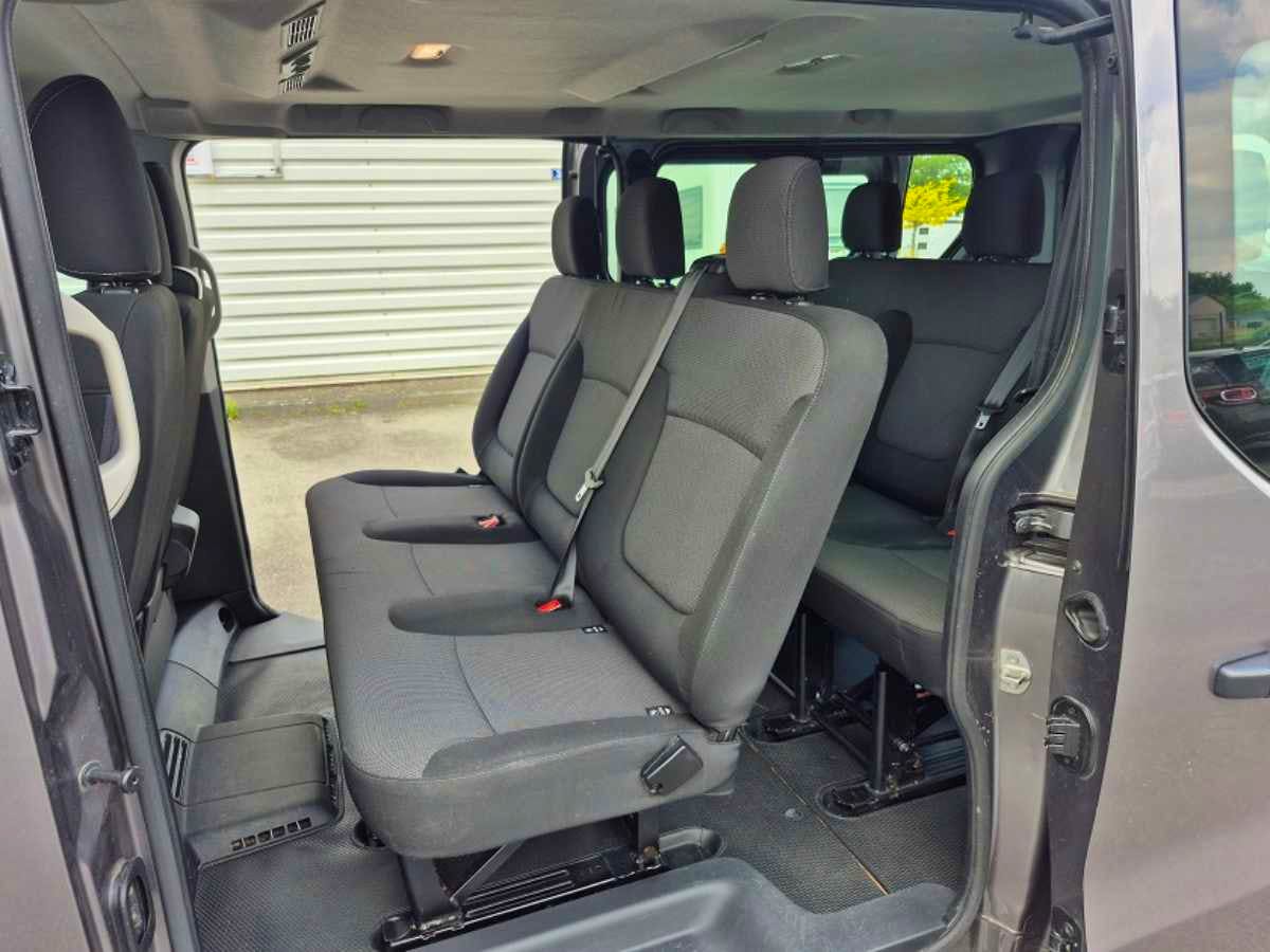 Renault Trafic  TRAFIC COMBI L2 2.0 DCI 120 S&S ZEN occasion - Photo 9