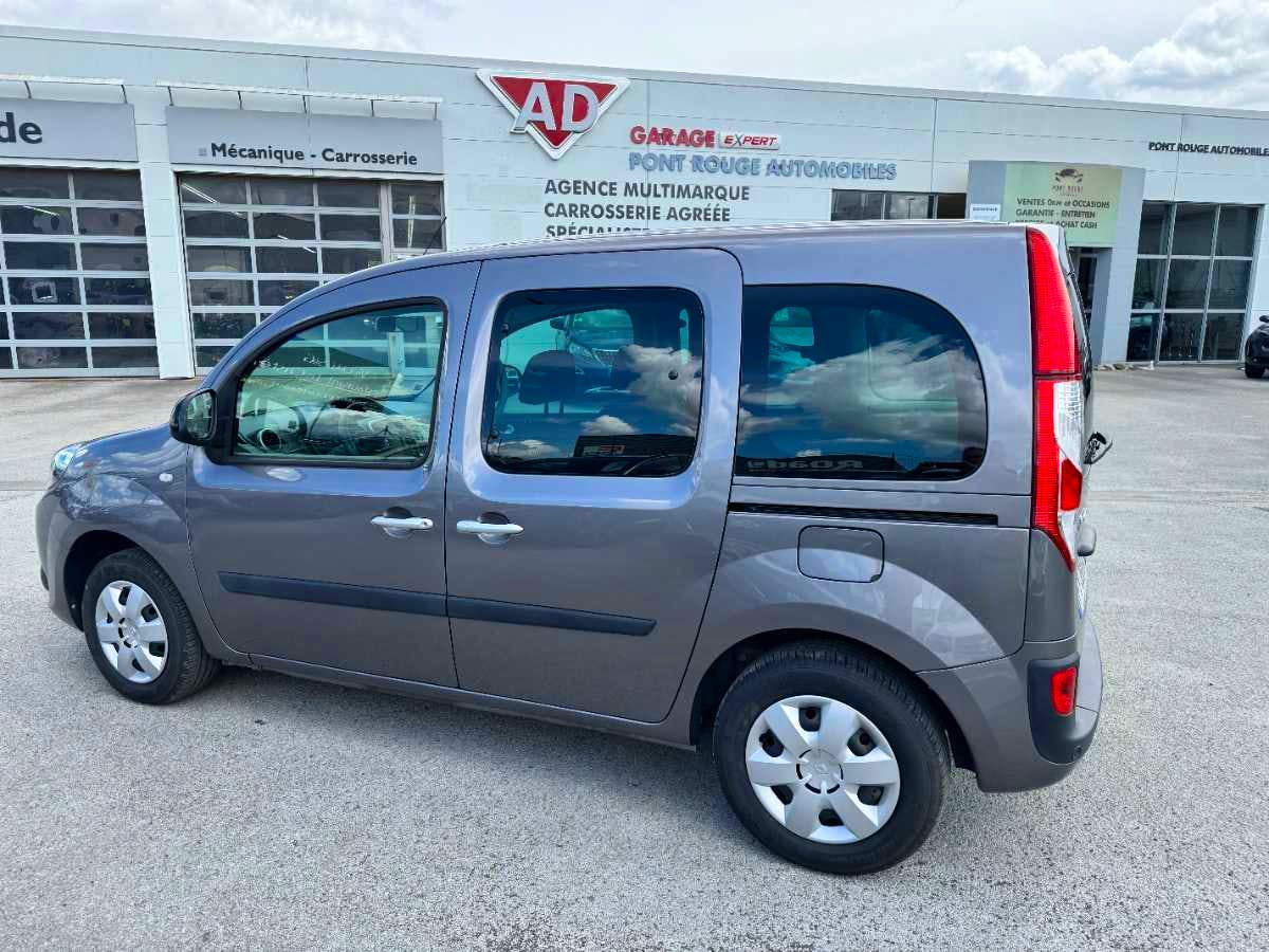 Renault Kangoo  BLUE DCI 115CV BUSINESS occasion - Photo 3