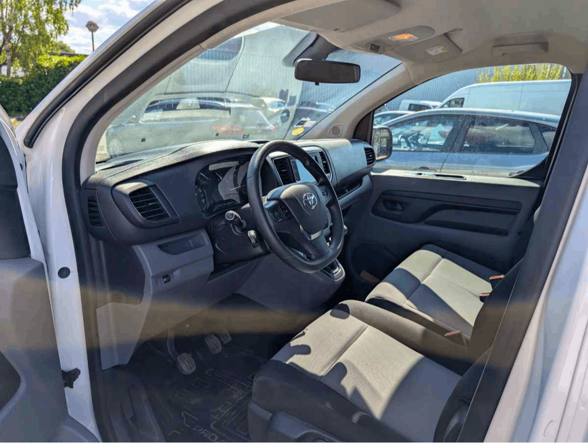 Toyota Proace  PROACE COMBI MY20 Combi Long 1.5L 120 D-4D BVM6 Dynamic occasion - Photo 12