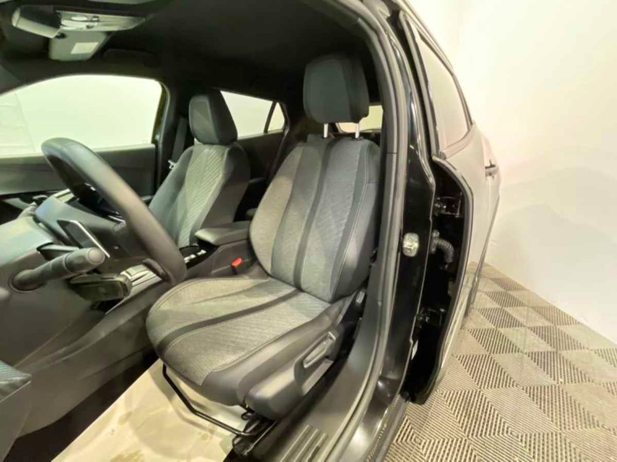 Peugeot 2008  1.2 PureTech 130 EAT8 Allure occasion - Photo 4