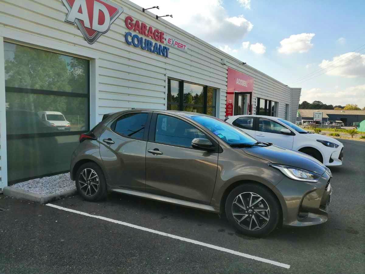 Toyota Yaris 116h Design 5p MY23 occasion