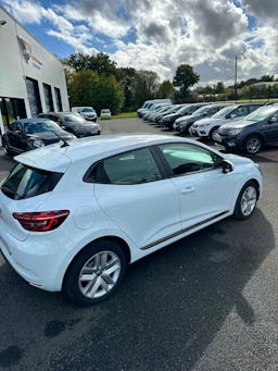 Renault Clio V BLUE DCI 85 BUSINESS occasion - Photo 2