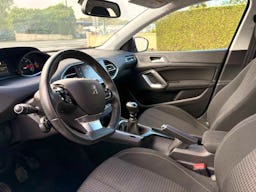 Peugeot 308 BlueHDi 100 S&S BVM6 Allure Business occasion - Photo 3