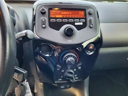 Peugeot 108  1.0 VTI - 72 STYLE occasion - Photo 11