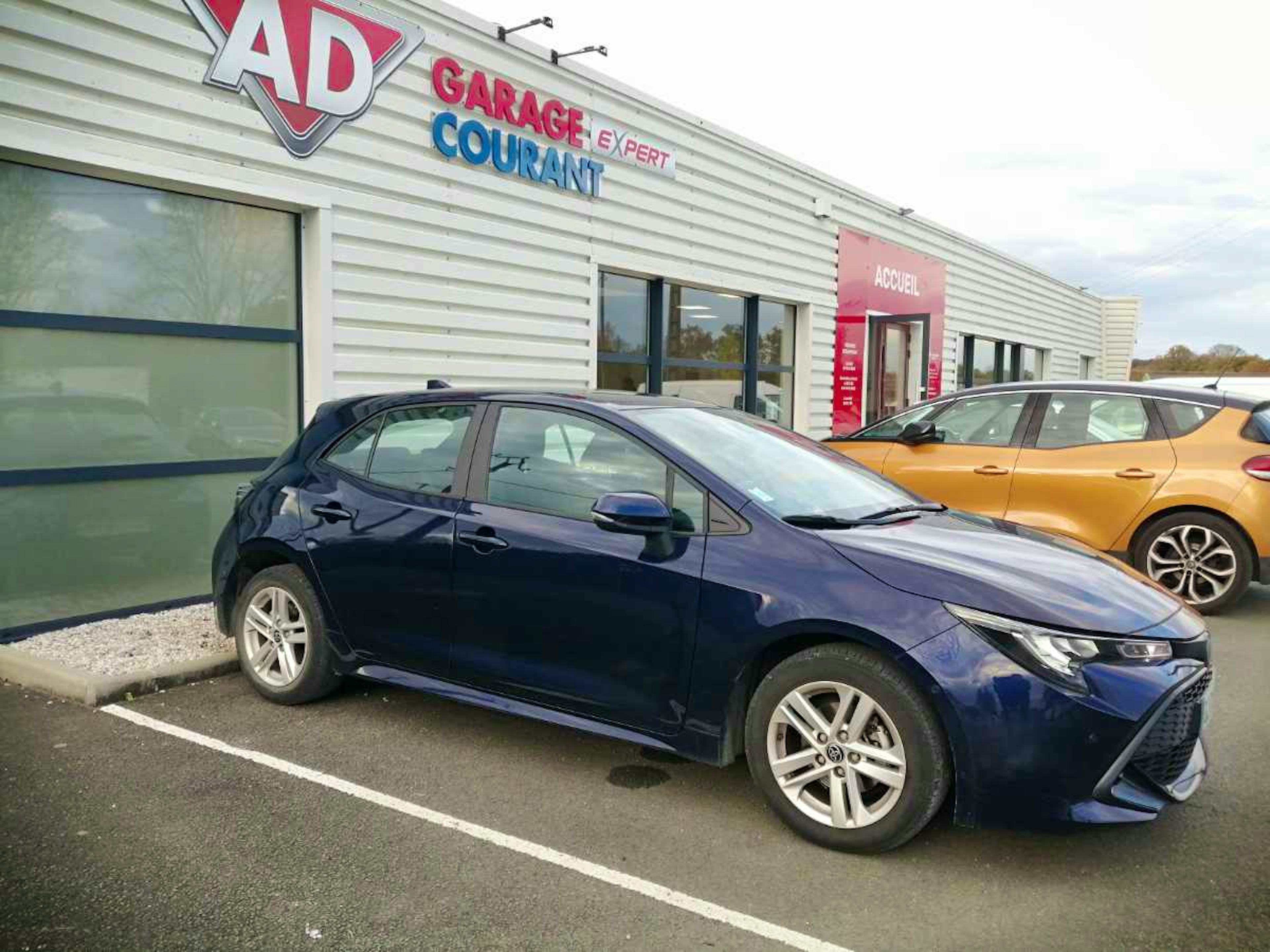 Toyota Corolla HYBRIDE 122H DYNAMIC BUSINESS occasion
