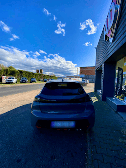 Peugeot 208  Hybrid 136 eDCS6 GT occasion - Photo 4