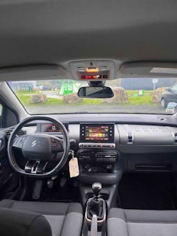 Citroën C4 Cactus 1.2 110 SHINE occasion - Photo 10