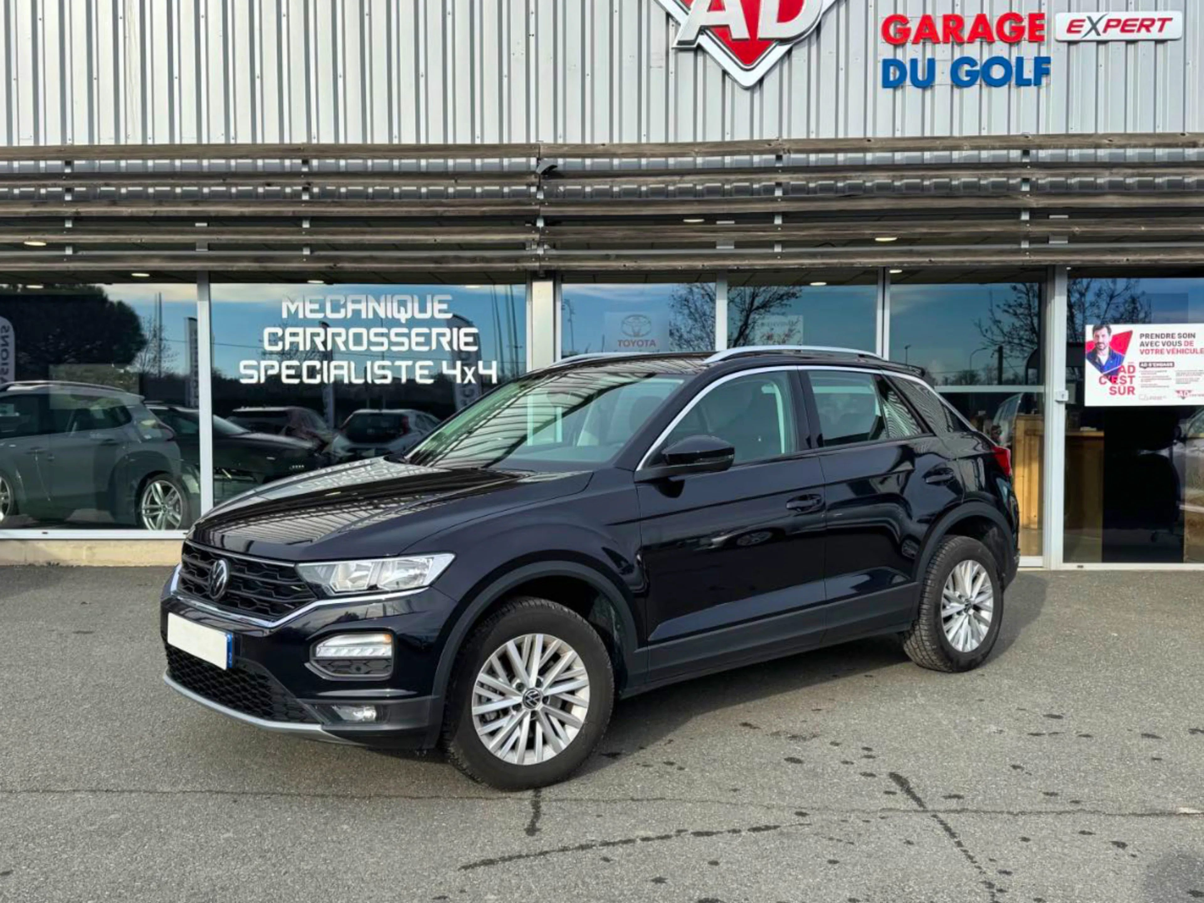 Volkswagen T-Roc lounge business occasion