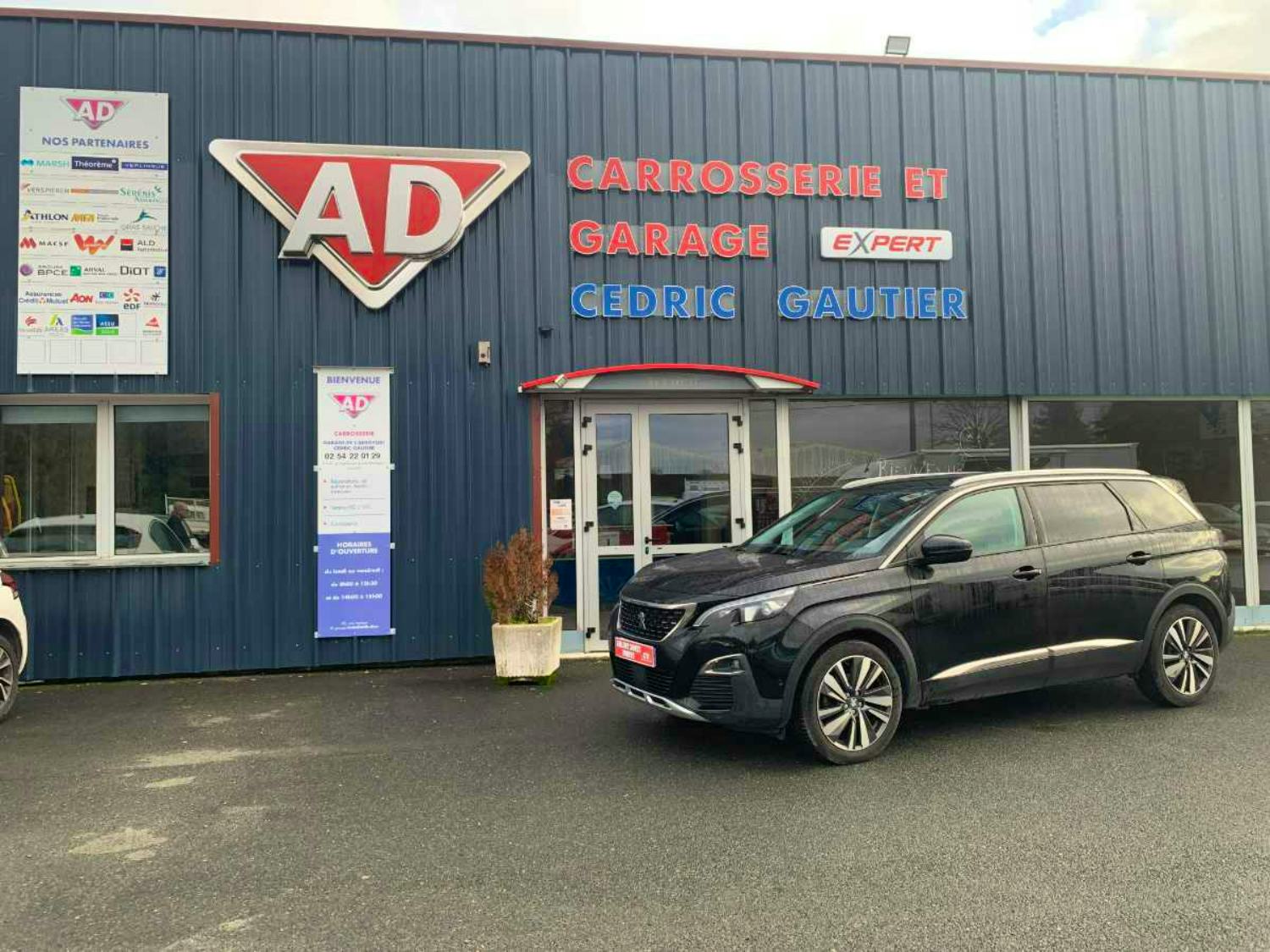 Peugeot 5008 BHDI 130cv EAT8 ALLURE 7PLACES occasion