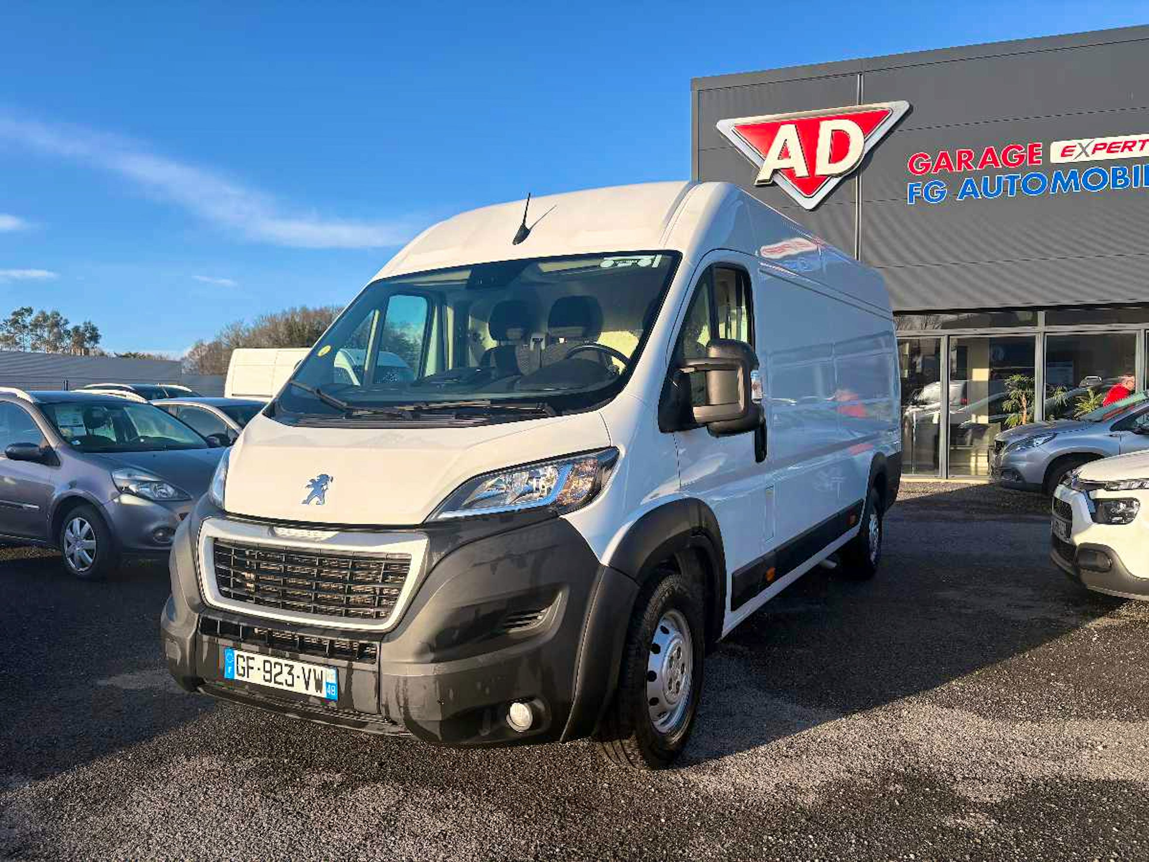 Peugeot Boxer Boxer TOLE 435 L4H2 BLUEHDI 140 S&S ASPHALT occasion