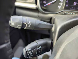 Citroën C3  CITROEN C3 1.2 BOITE AUTO 110CH SHINE occasion - Photo 12