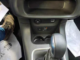 Citroën C3  CITROEN C3 1.2 BOITE AUTO 110CH SHINE occasion - Photo 17