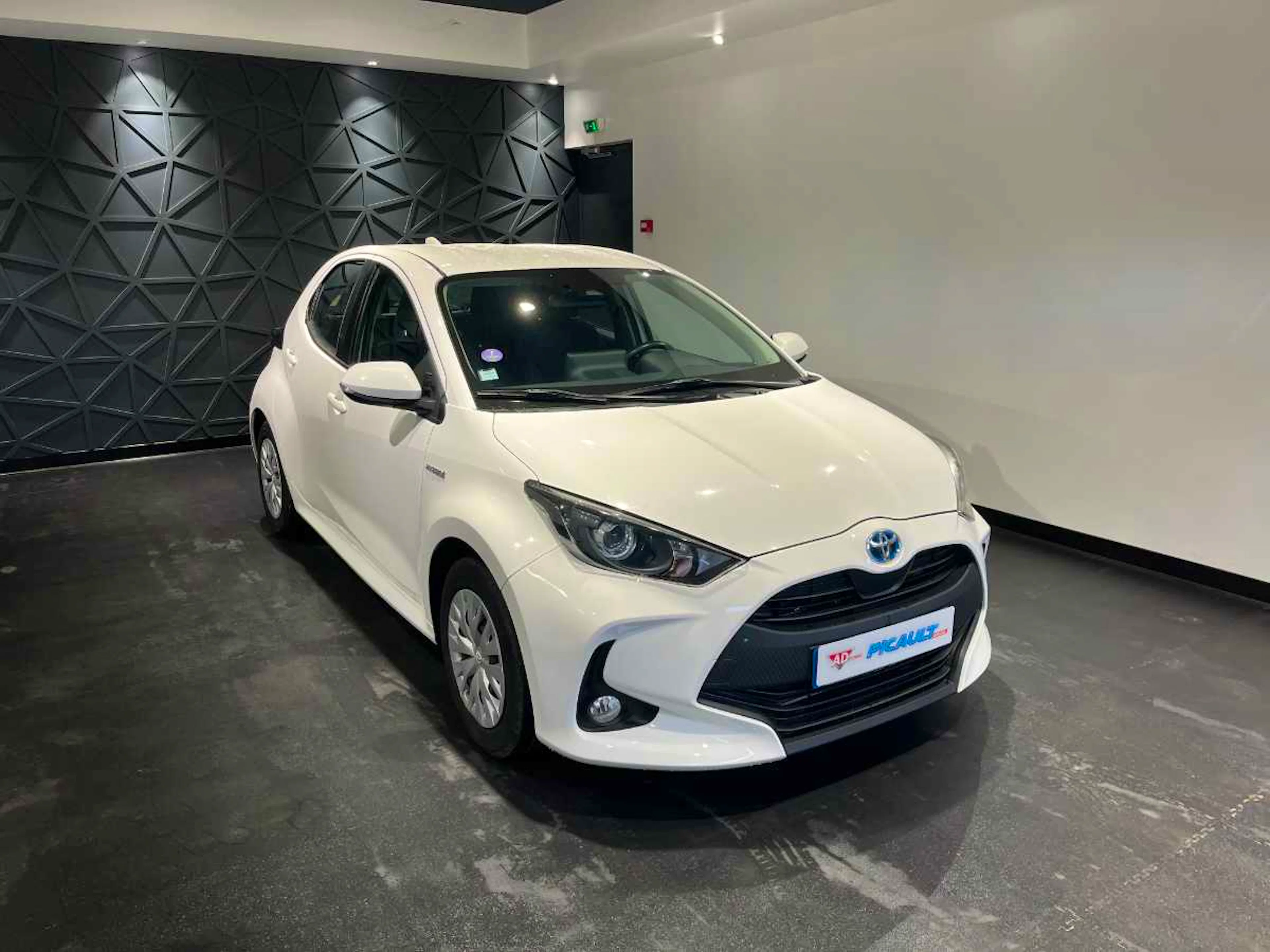 Toyota Yaris 1.5 116Hybride France business occasion