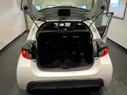 Toyota Yaris  1.5 116Hybride France business occasion - Photo 11