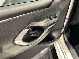 Toyota Yaris 1.5 116Hybride France business occasion - Photo 20