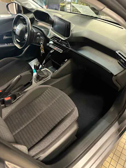 Peugeot 208 208 II 1.2i PureTech 75 occasion - Photo 6