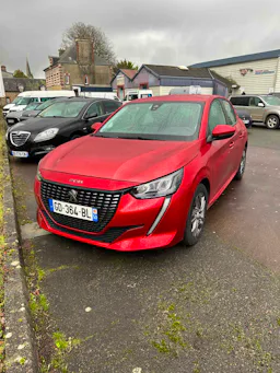 Peugeot 208  1.2i PureTech 100 occasion - Photo 2