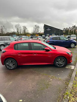 Peugeot 208  1.2i PureTech 100 occasion - Photo 4