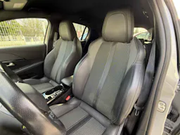 Peugeot 208 II e-208 136ch GT Line / PARFAIT ETAT -- FINANCEMENT POSSIBLE occasion - Photo 10