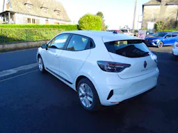 Renault Clio  1.5 dci 100 ch evolution occasion - Photo 6