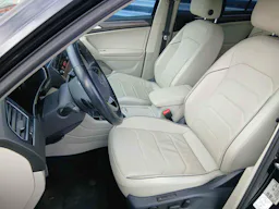 Volkswagen Tiguan  ALLSPACE 2.0 TDI 150Ch DSG7 ELEG. EXCLU. occasion - Photo 5