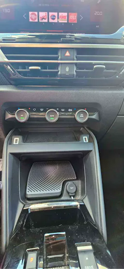 Citroën C4  C4 1.2 PURETECH 130CV EAT8 SHINE occasion - Photo 5