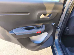 Citroën C3  1.2 TURBO - 100 S&S PLUS occasion - Photo 8