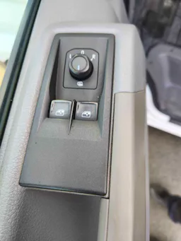 Volkswagen Crafter  FOURGON 35 L3H3 2.0 TDI - 140 VAN BUSINESS LINE occasion - Photo 5